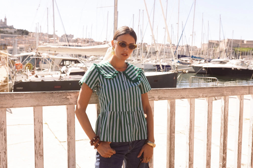 Blouse Brune | In April 1986
