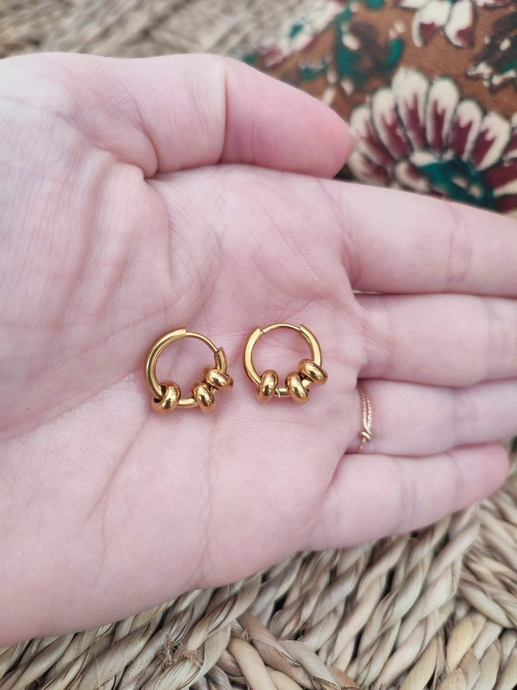 Boucles d'oreilles mini créoles - Lilly