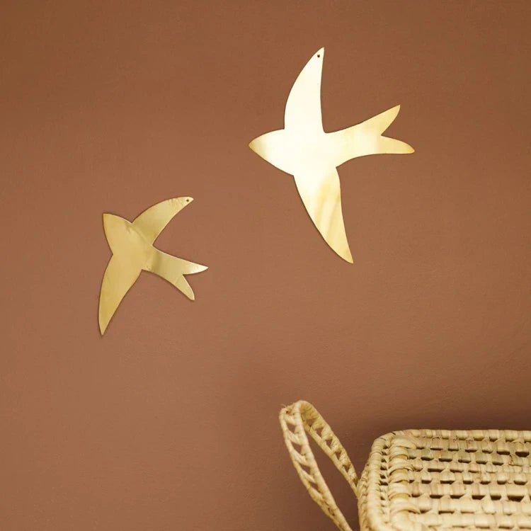 Hirondelle en laiton – Décoration murale artisanale