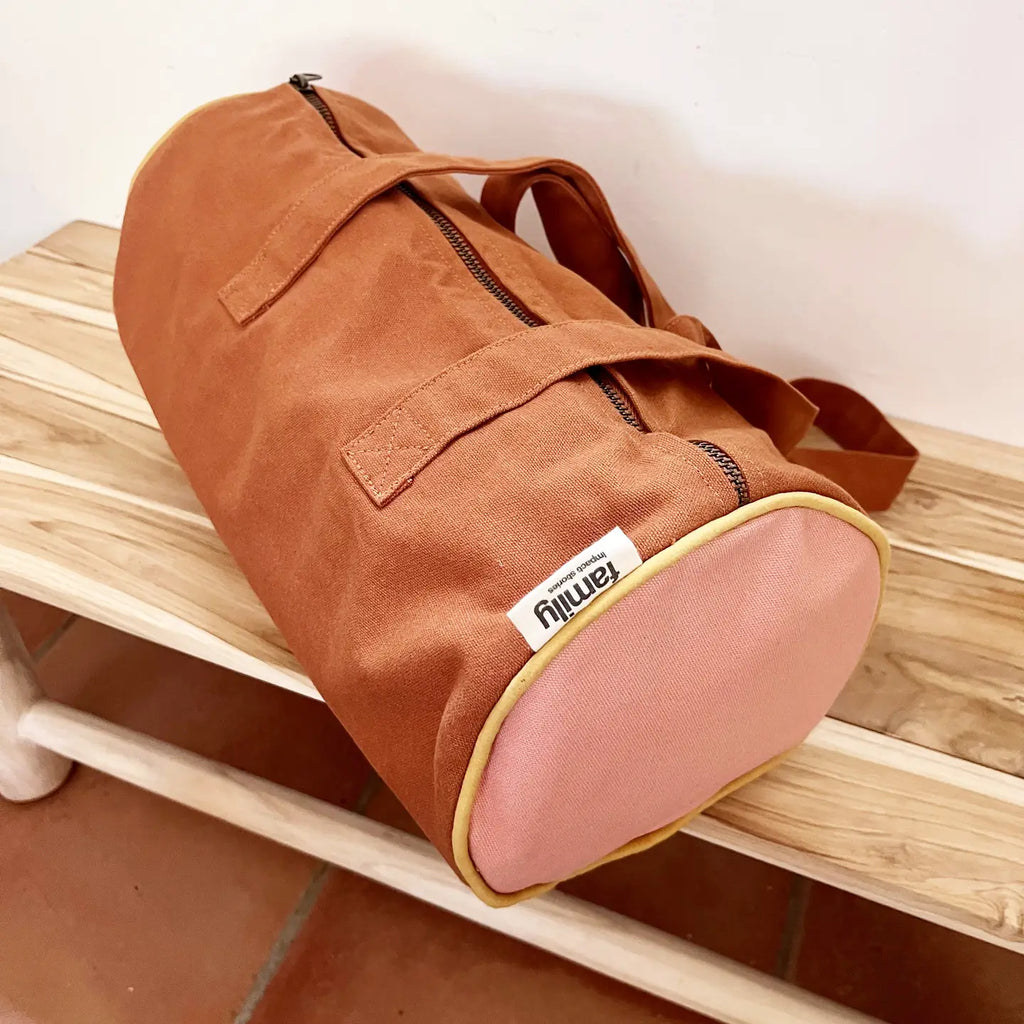 Mini sac polochon rose - chocolat | Family impact stories