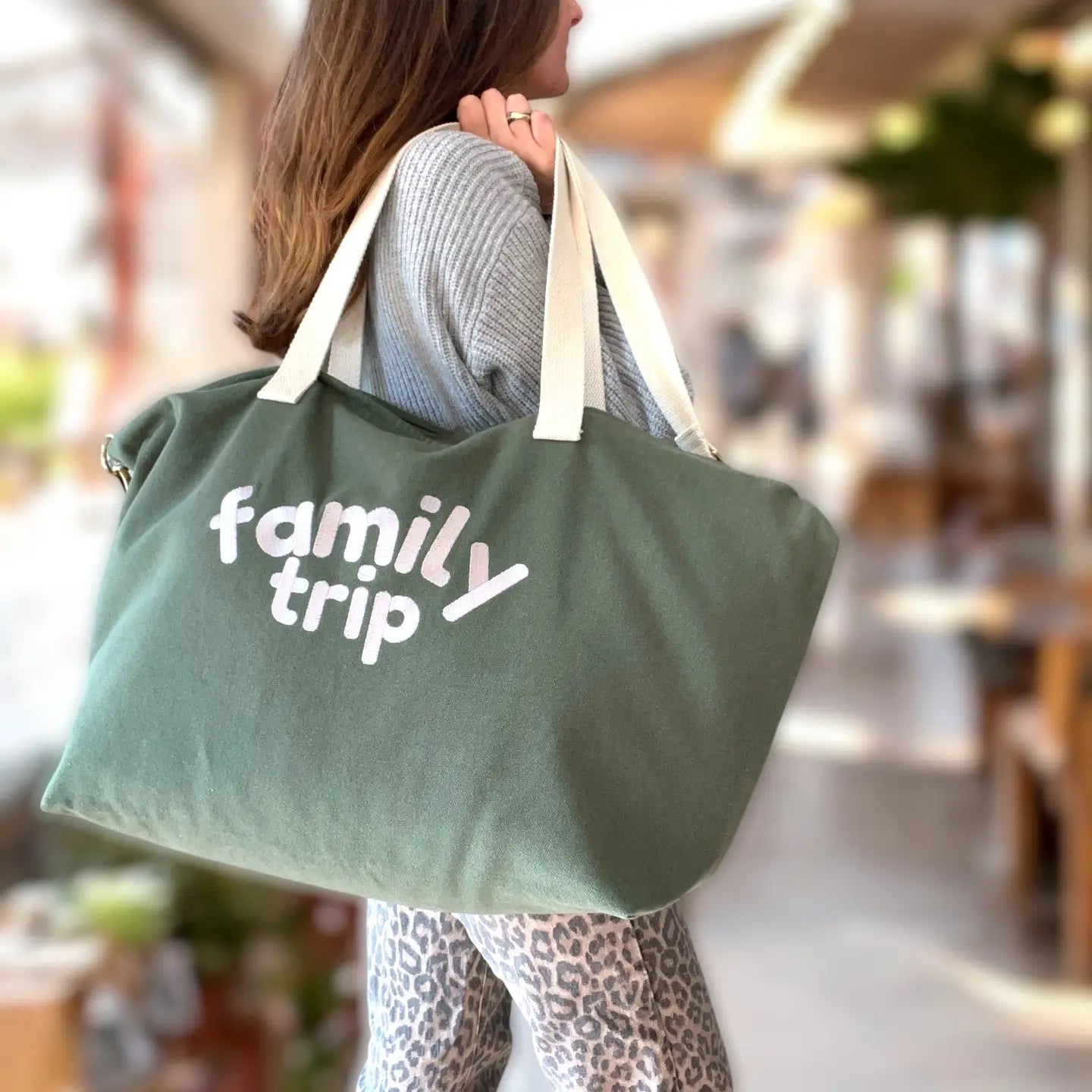 Sac week-end vert olive | Family impact stories